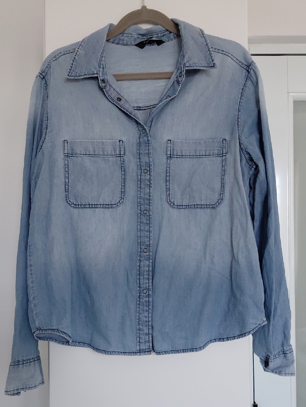 Express Light Blue Denim Shirt Sz M